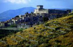 Sermoneta con il castello Caetani